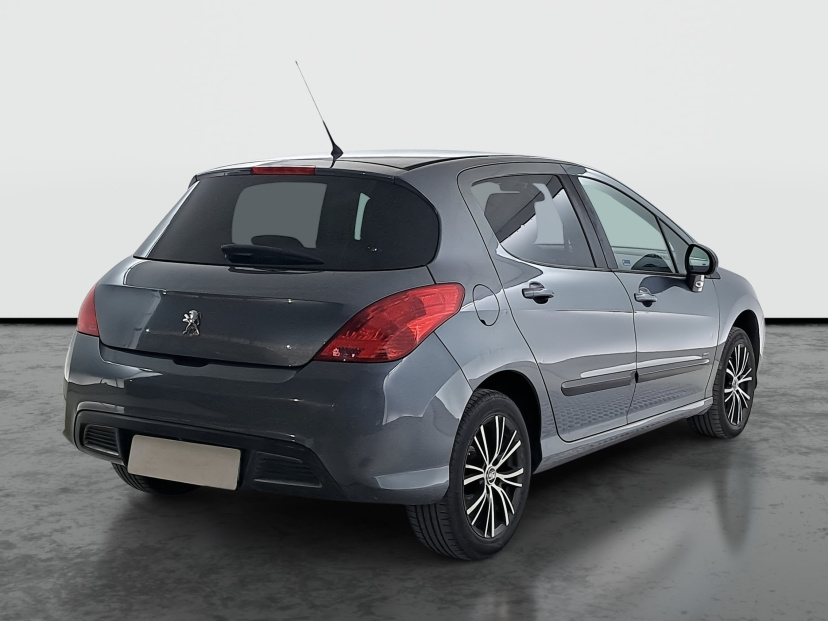 Peugeot 308, 2011