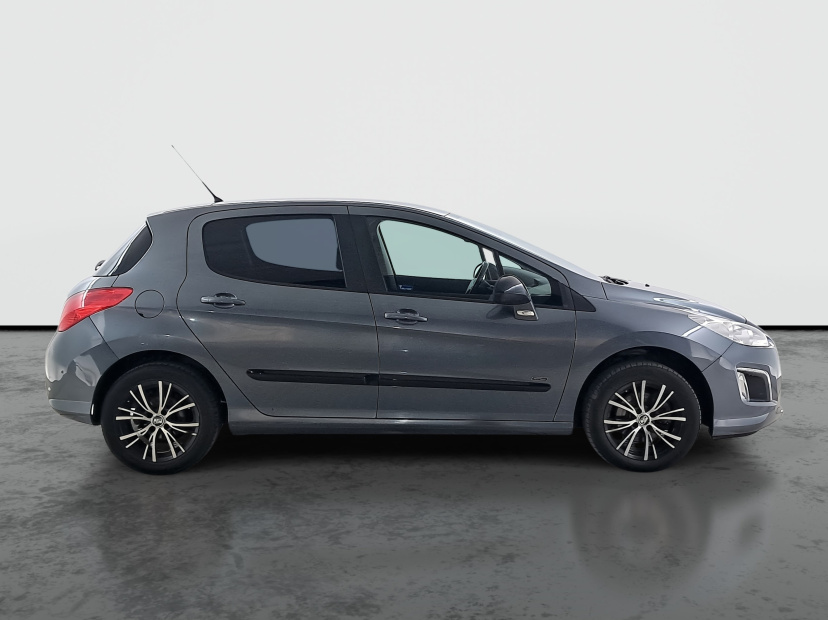 Peugeot 308, 2011