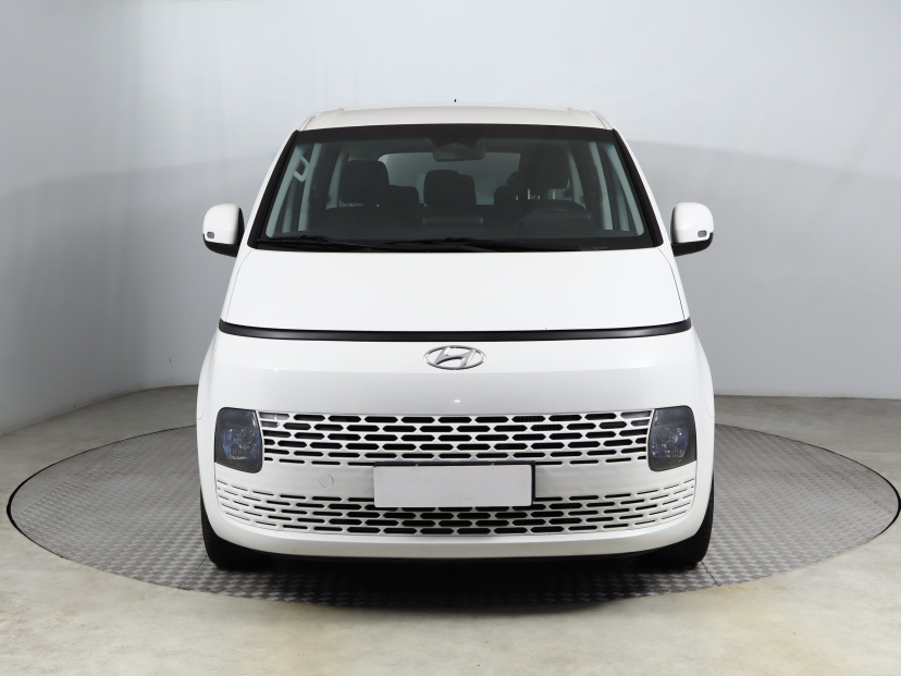 Hyundai Staria, 2024