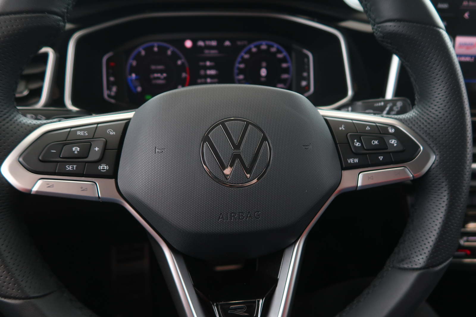 Volkswagen T-Roc - 2024