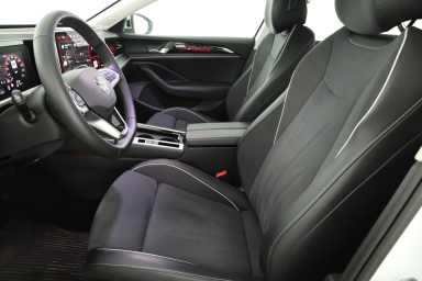 Volkswagen Passat - 2025