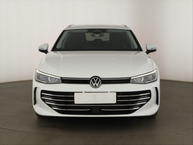 Volkswagen Passat - 2025