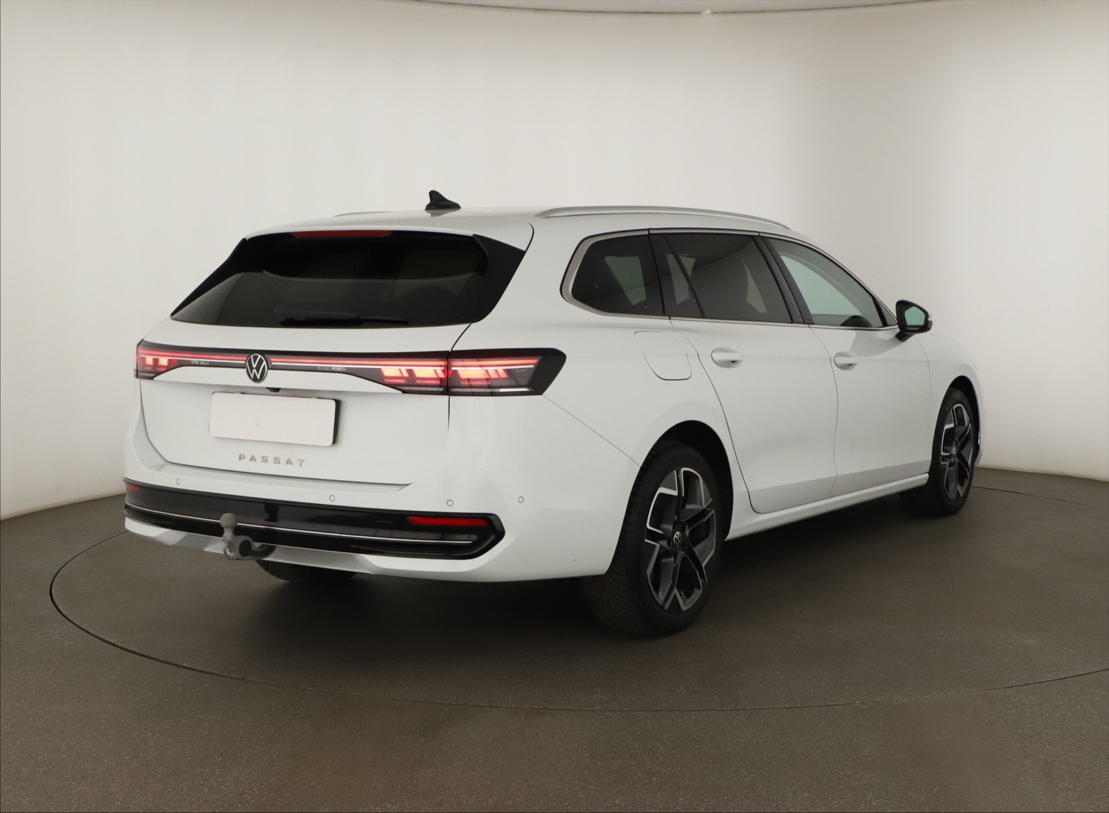 Volkswagen Passat - 2025
