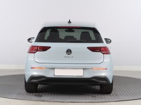 Volkswagen Golf - 2025