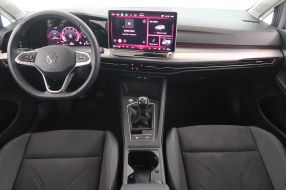 Volkswagen Golf - 2025