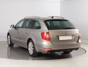 Skoda Superb - 2012