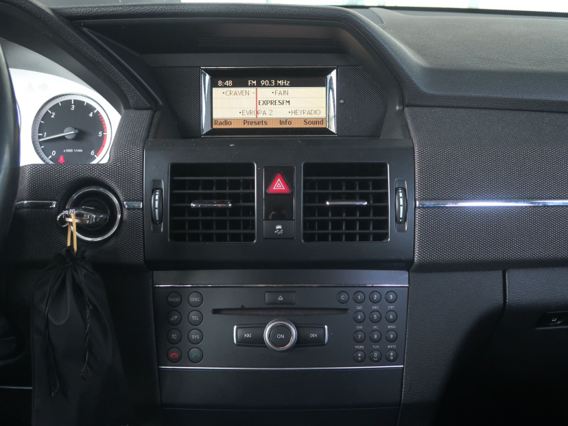 Mercedes-Benz GLK, 2011