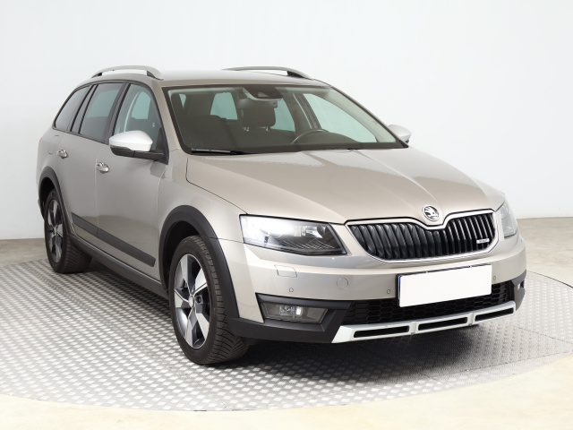 Škoda Octavia Scout 2015