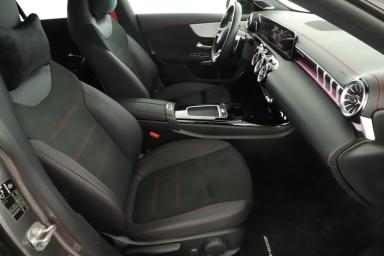 Mercedes-Benz CLA - 2024