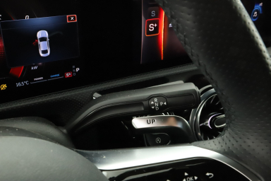 Mercedes-Benz CLA - 2024