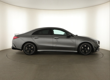 Mercedes-Benz CLA - 2024