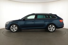 Škoda Superb - 2021