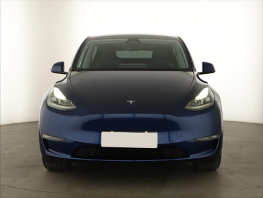 Tesla Model Y - 2025