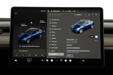Tesla Model Y - 2025