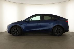 Tesla Model Y - 2025