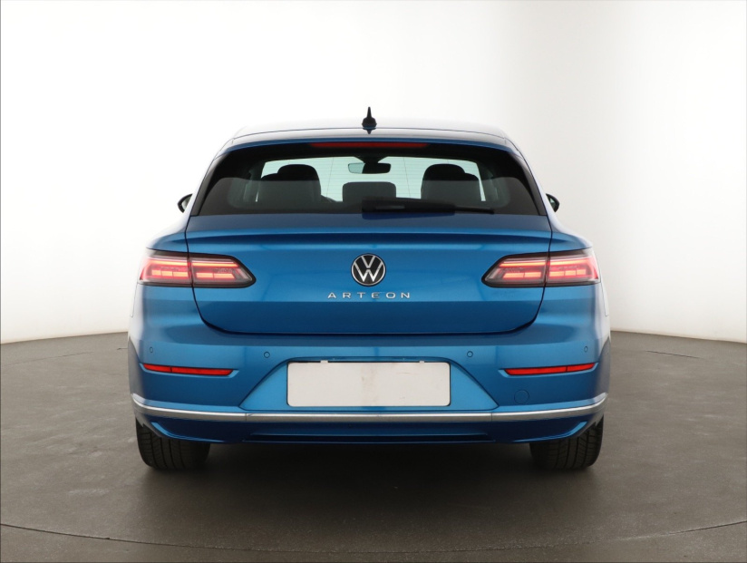 Volkswagen Arteon, 2022