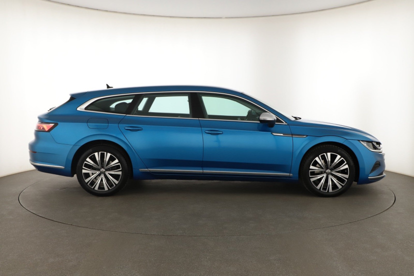 Volkswagen Arteon, 2022