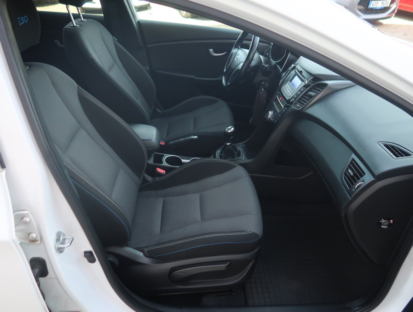Hyundai i30, 2016