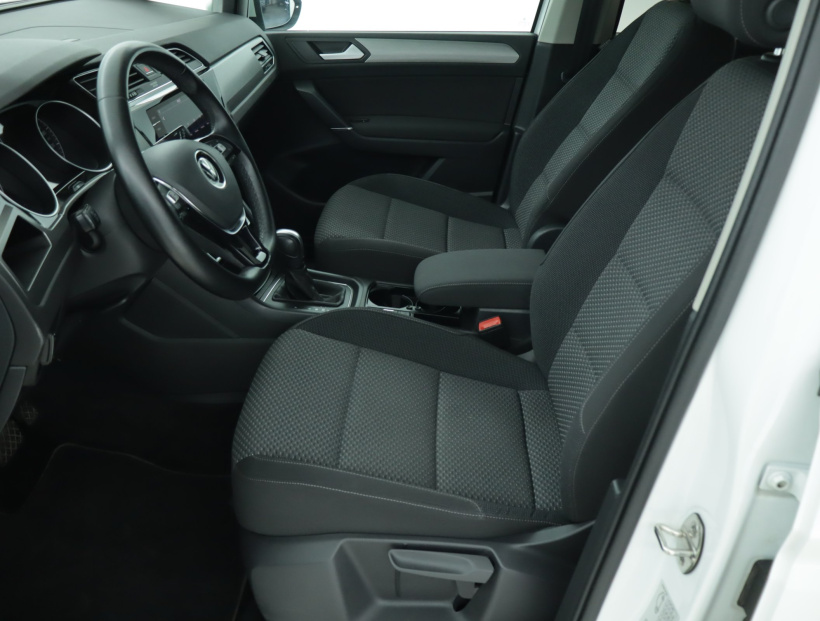 Volkswagen Touran, 2021