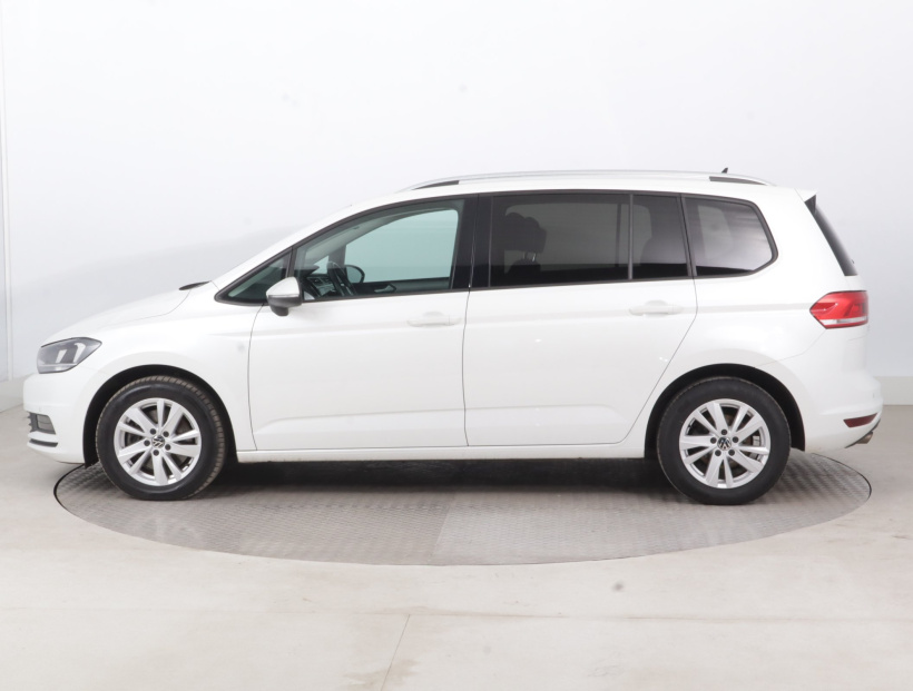 Volkswagen Touran, 2021