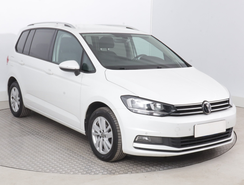 Volkswagen Touran, 2021