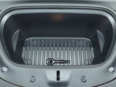 Tesla Model Y - 2023
