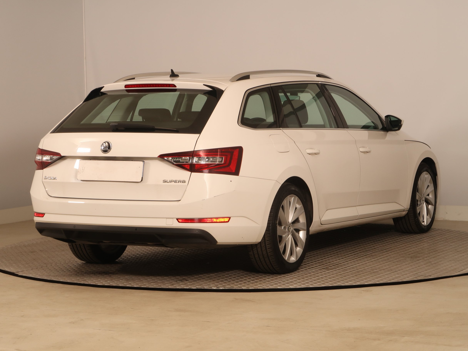 Škoda Superb - 2018