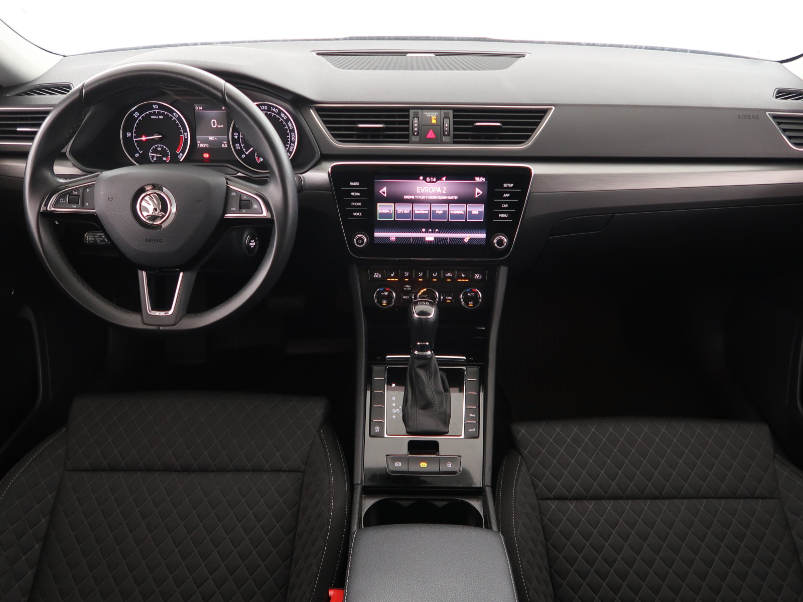 Škoda Superb - 2018