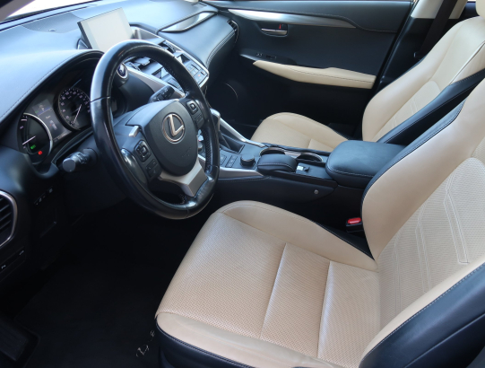 Lexus NX 300h