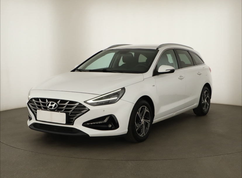 Hyundai i30, 2021