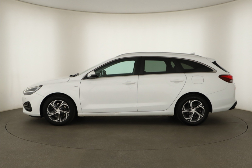 Hyundai i30, 2021