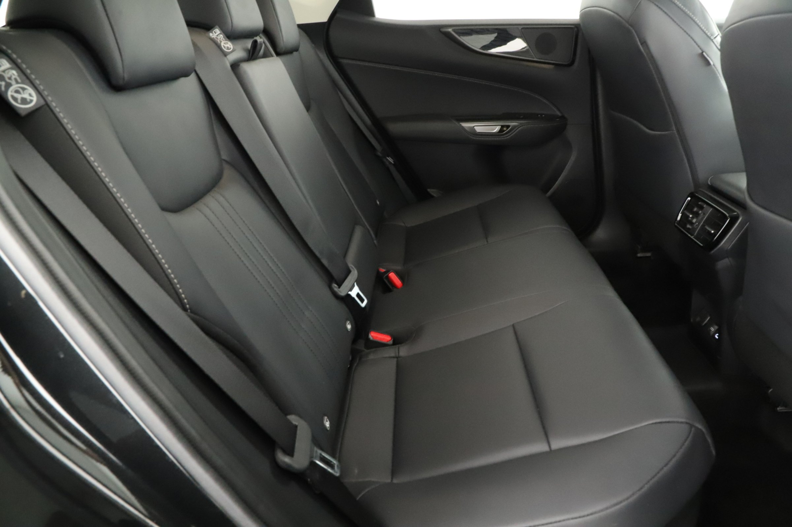 Lexus NX - 2023