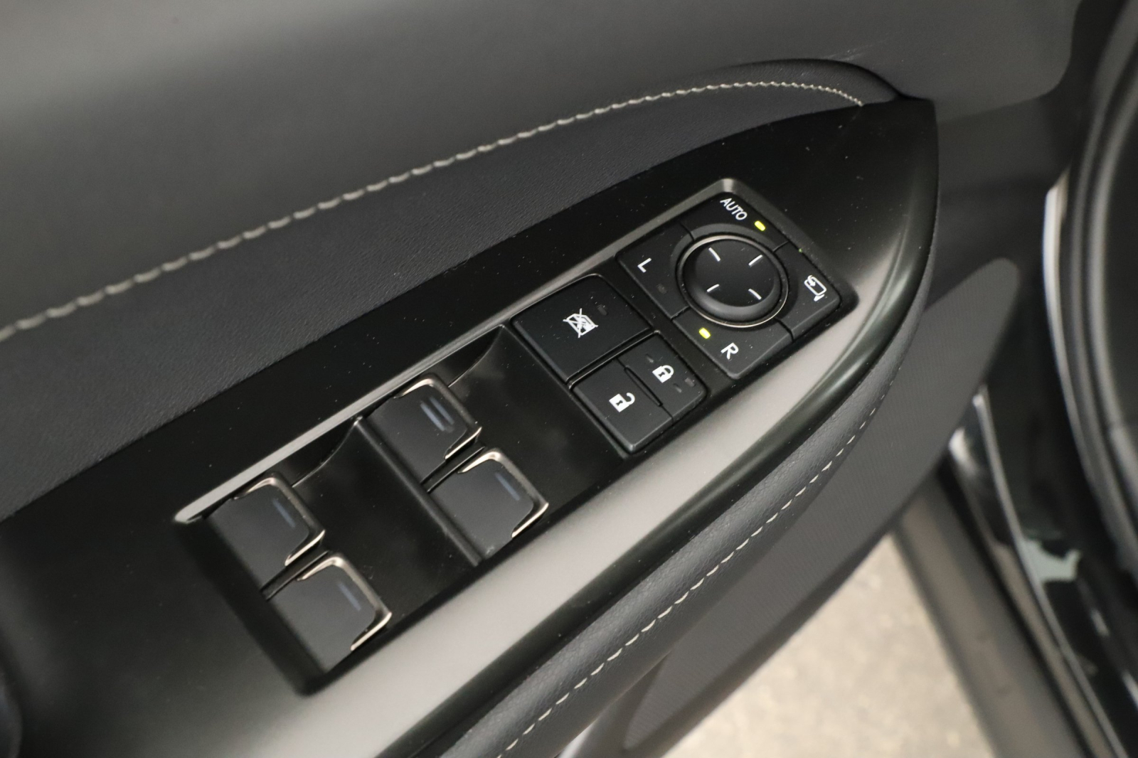 Lexus NX - 2023