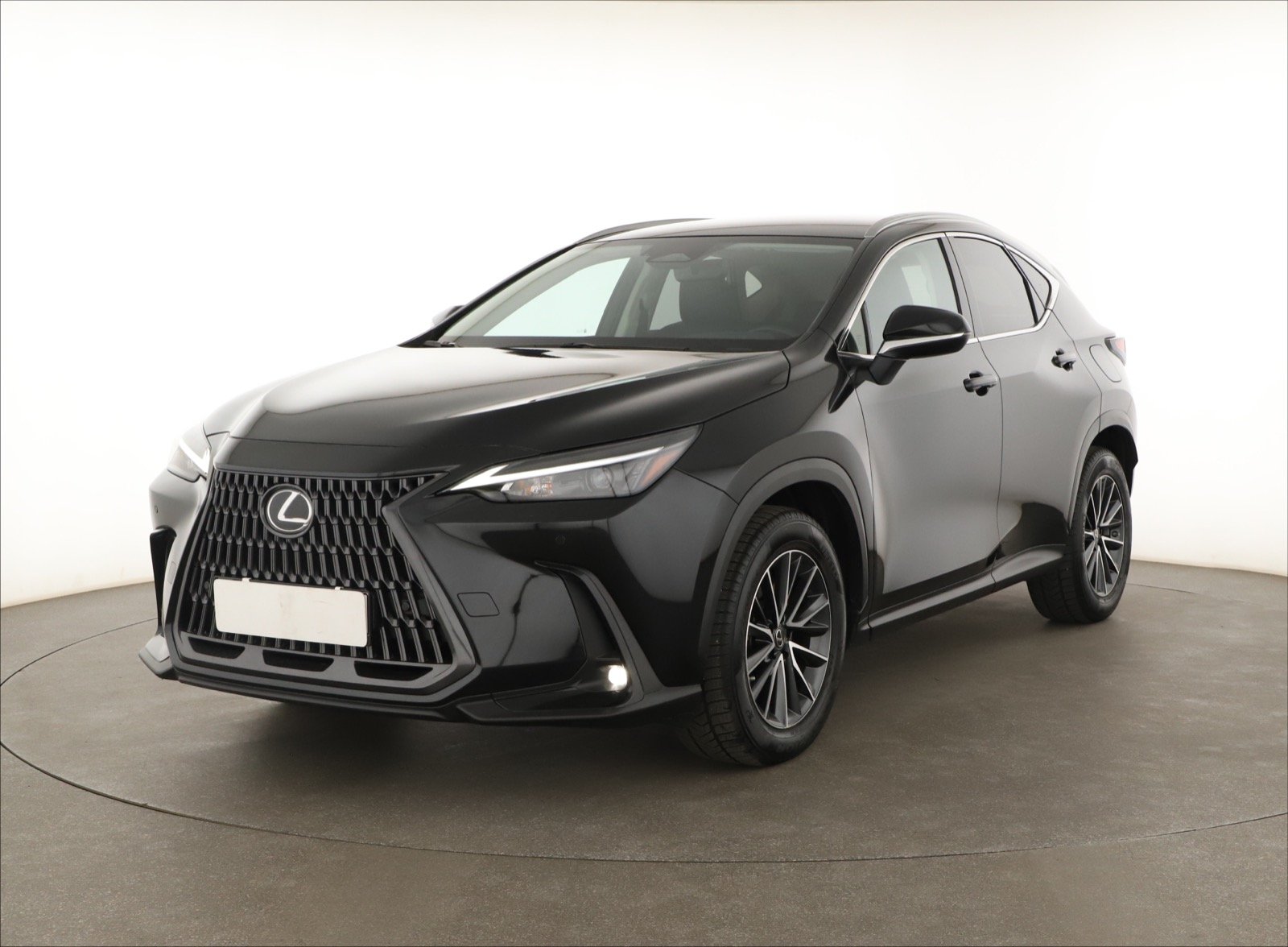 Lexus NX - 2023