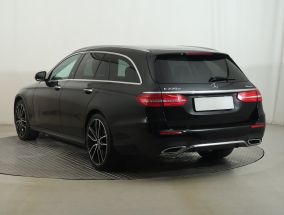 Mercedes-Benz E - 2017