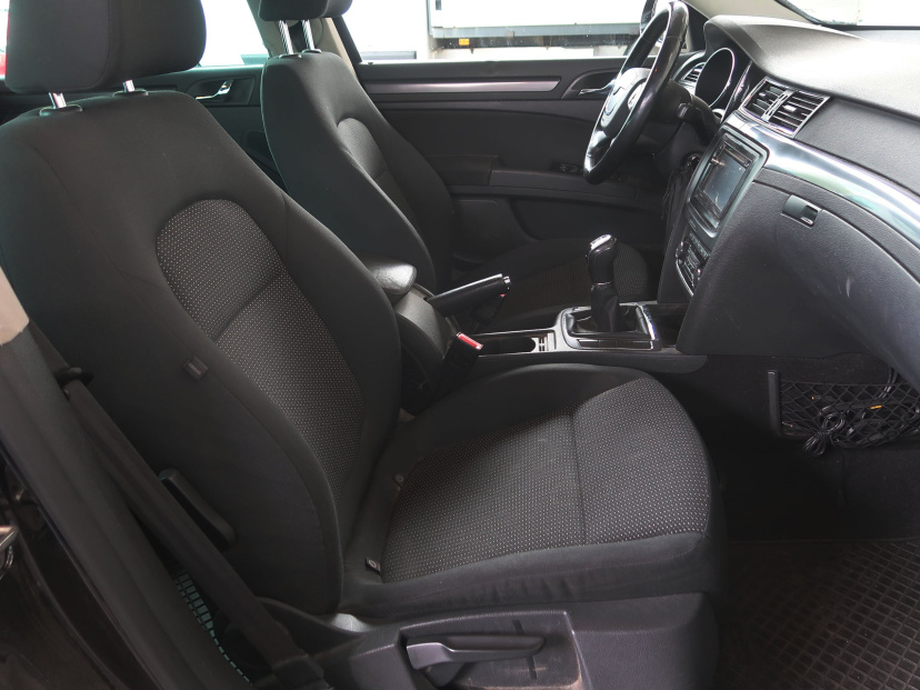 Škoda Superb, 2012