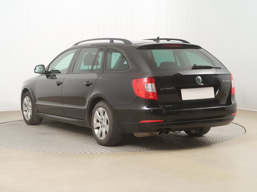 Škoda Superb, 2012