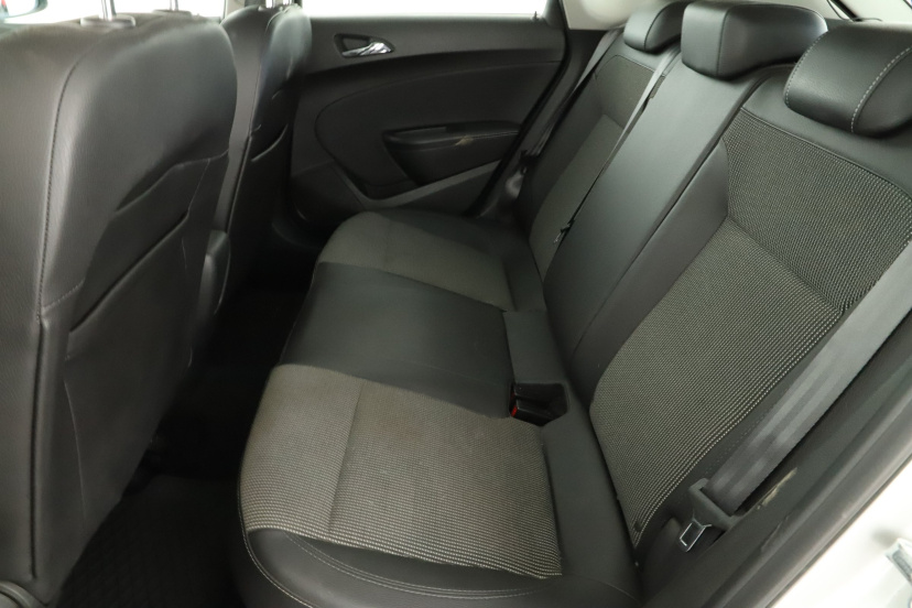 Opel Astra, 2015
