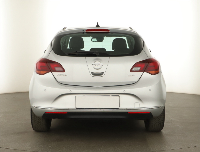 Opel Astra, 2015