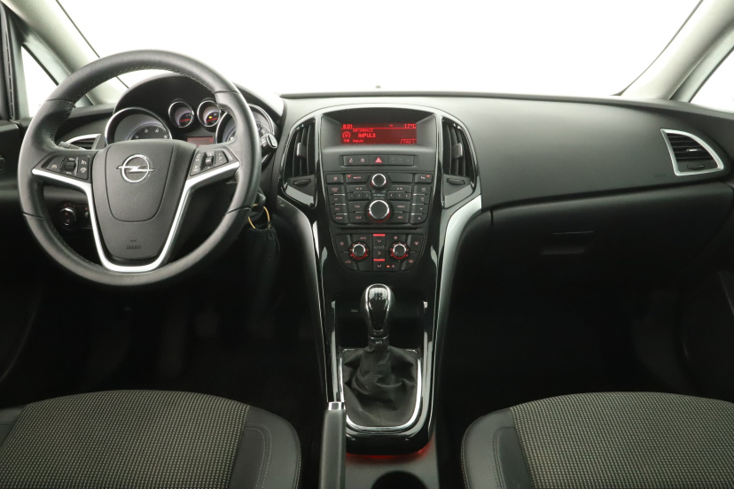 Opel Astra, 2015