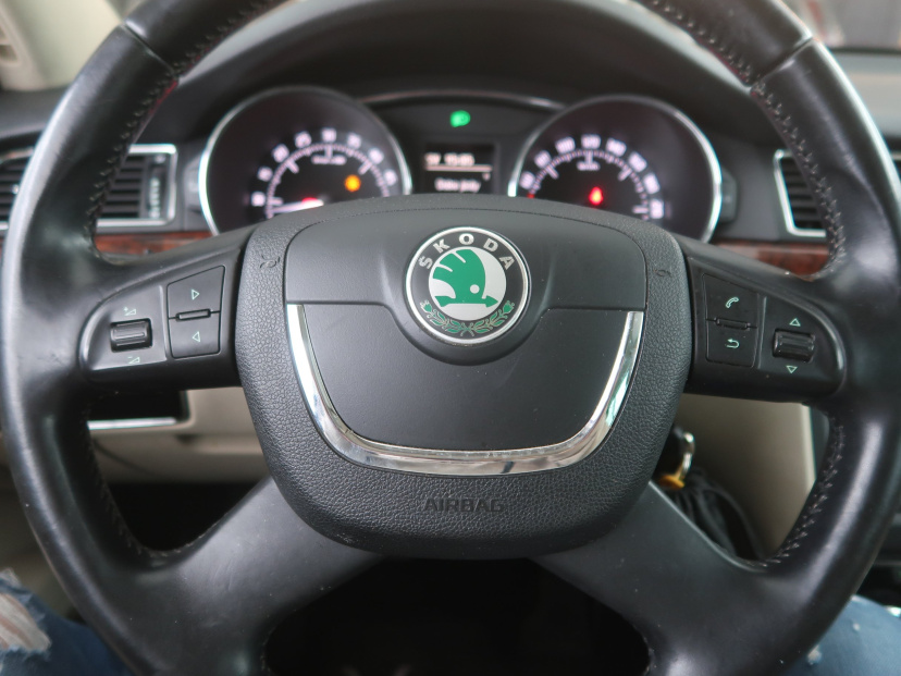 Škoda Superb, 2012