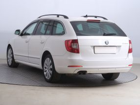 Skoda Superb - 2012