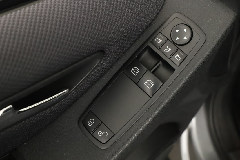 Mercedes-Benz A, 2012