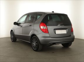 Mercedes-Benz A - 2012