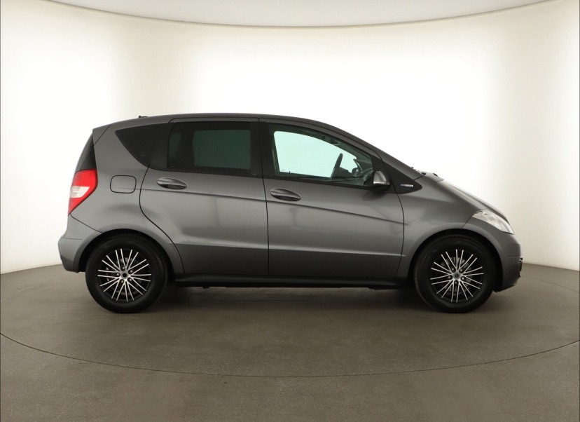 Mercedes-Benz A, 2012