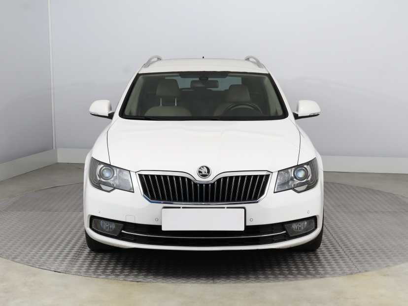 Škoda Superb, 2014