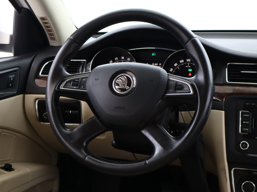 Škoda Superb, 2014