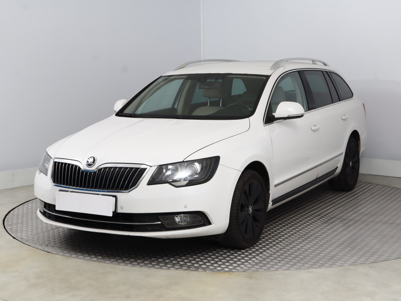 Škoda Superb, 2014