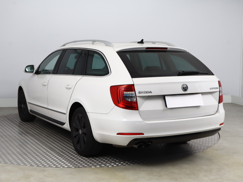 Škoda Superb, 2014