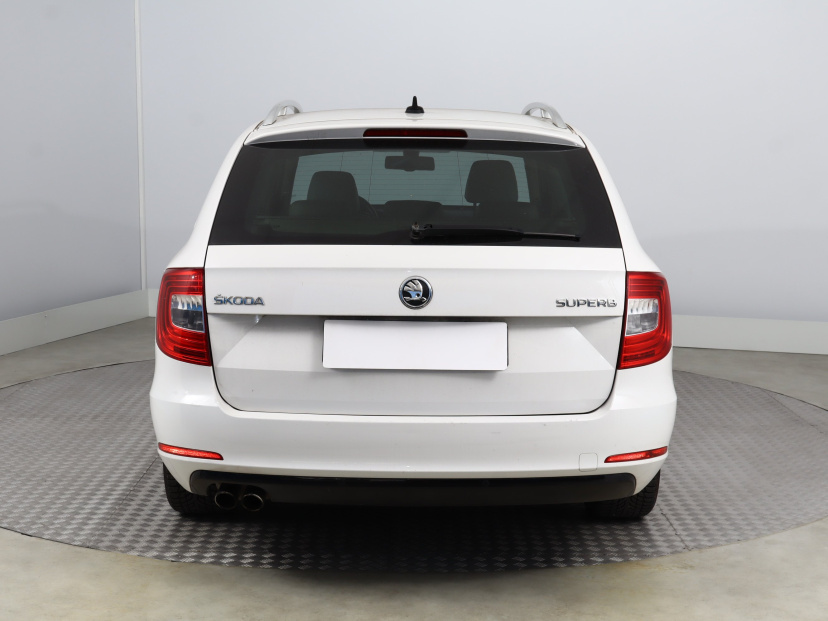 Škoda Superb, 2014